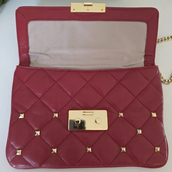 Michael Kors Sloan Quilted Leather Shoulder Bag- Red- Gold Chain Strap- Like New - Picture 13 of 16